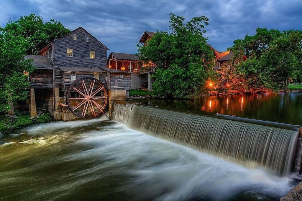 Moonlight Cottage - Your Romantic & Scenic Escape Sevierville Εξωτερικό φωτογραφία