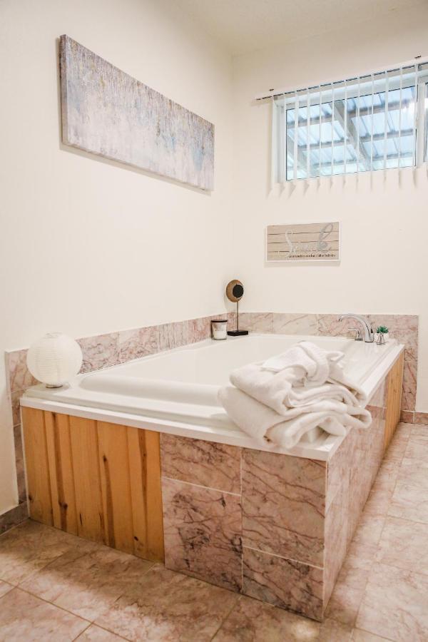 Moonlight Cottage - Your Romantic & Scenic Escape Sevierville Εξωτερικό φωτογραφία